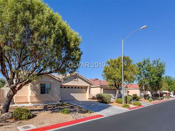 3rd image of 4372 Meadowlark Wing Way