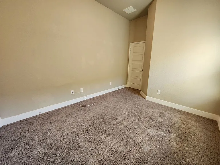 1221 Old FM 306 — Photo 17