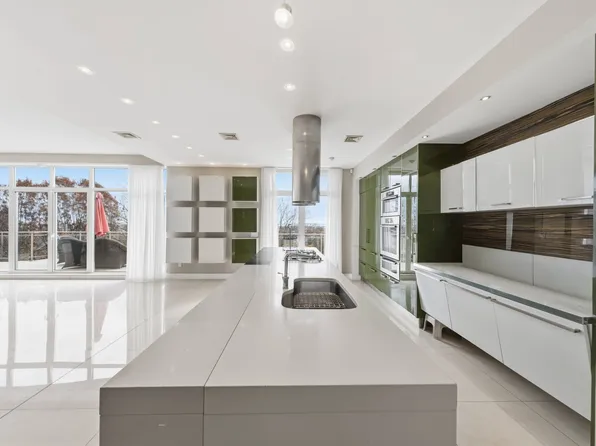 186 Flagg Place image 11 of 45