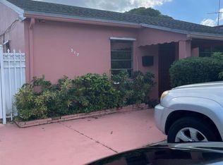 317 W 37th St, Riviera Beach, FL 33404