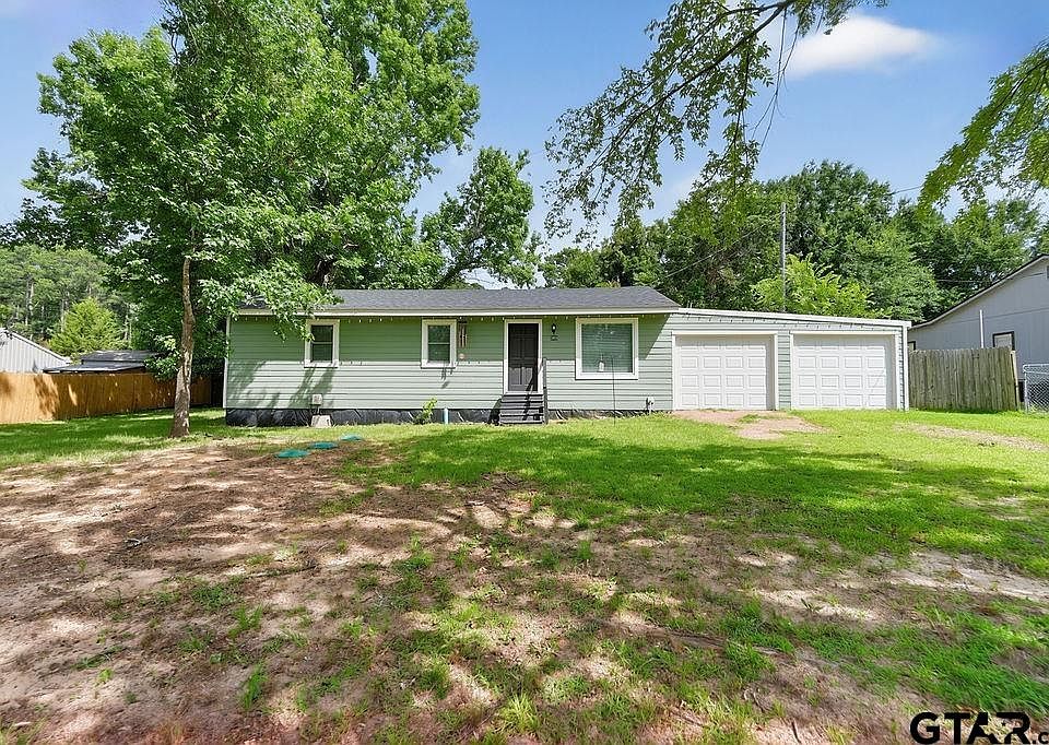 1st image of 369 Pinewood Rd