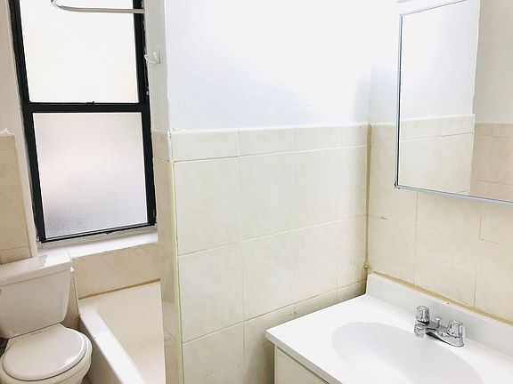 4th image of 307 Eastern Pkwy APT 1I