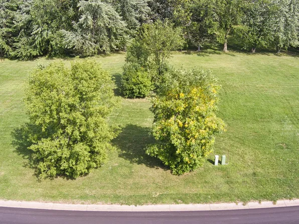 1037 3rd Ave NE, Milaca, MN 56353
