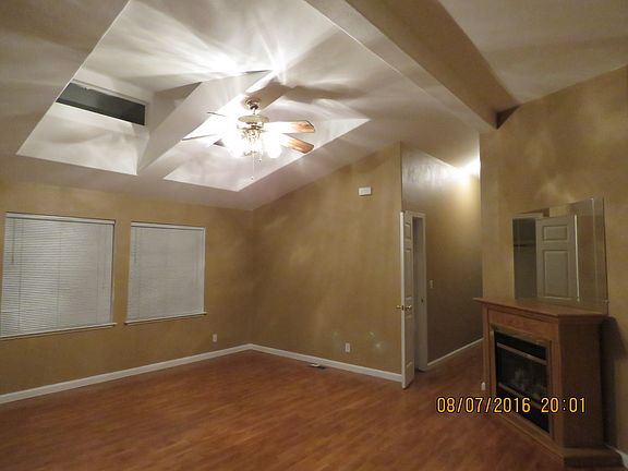 Livingroom with sky lights.