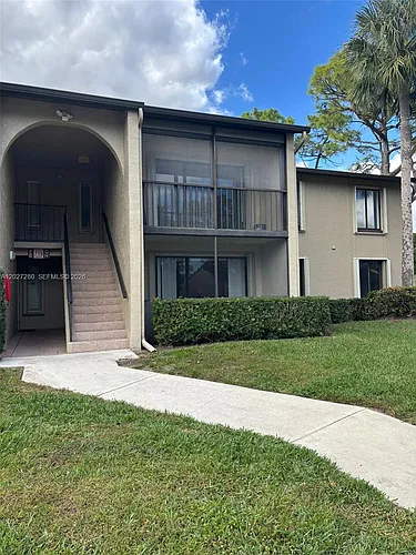 718 Sunny Pine Way #H2 Photo 1