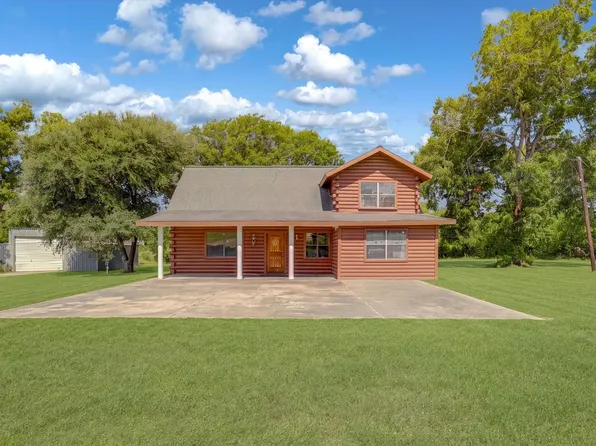 319 Oakland St, Baytown, TX 77520