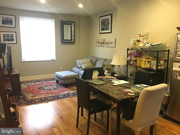 4th image of 1338-40 Lombard St #101