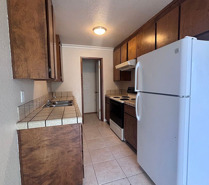 1st image of 1530 Diablo Dr APT 3