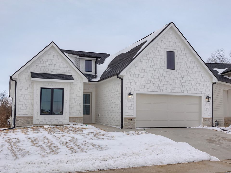 1st image of 2662 SE Steele Dr