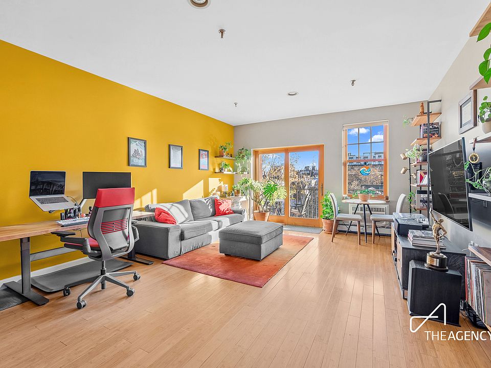 1st image of 292 Ainslie St APT 4R