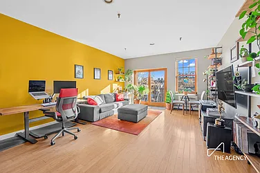 292 Ainslie Street, #4R