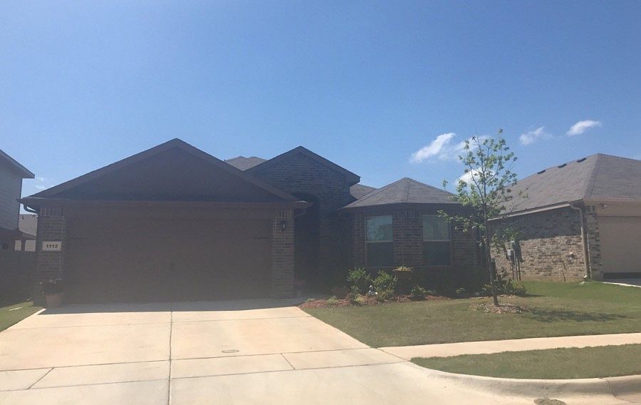 1st image of 1112 Autumnwood Dr