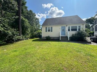 46 Algonquin Dr, Tewksbury, MA 01876