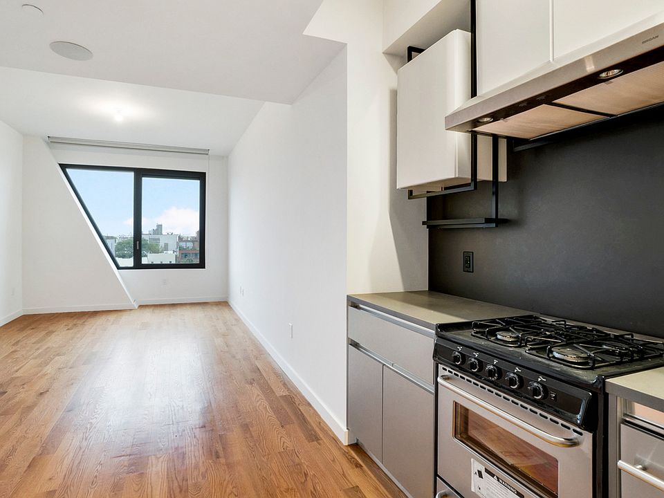 1st image of 54 Noll St #3728