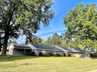 907 Nassau Pkwy, Rockford, IL 61107