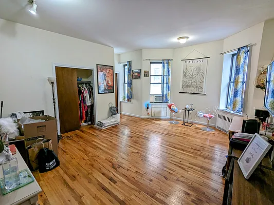 Rented by Guidance Realty Corp. | media 1