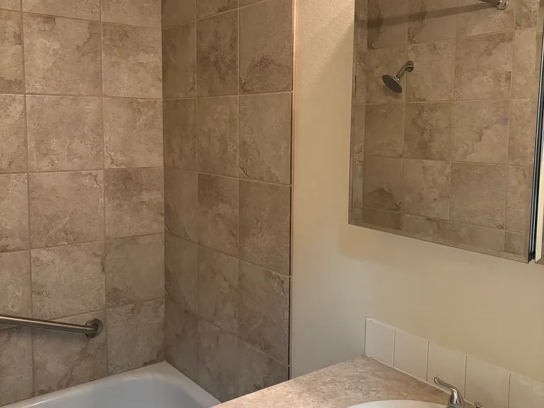 6866 NE Multnomah St #6866 — Photo 14