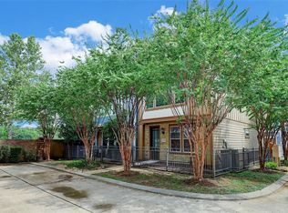 2709 Chenevert St UNIT B, Houston, TX 77004