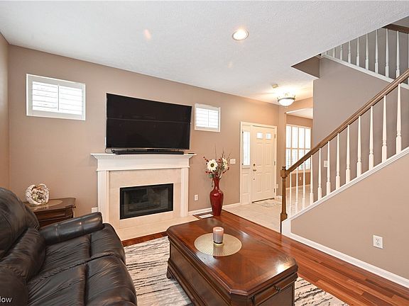 3rd image of 2585 Wyndgate Ct