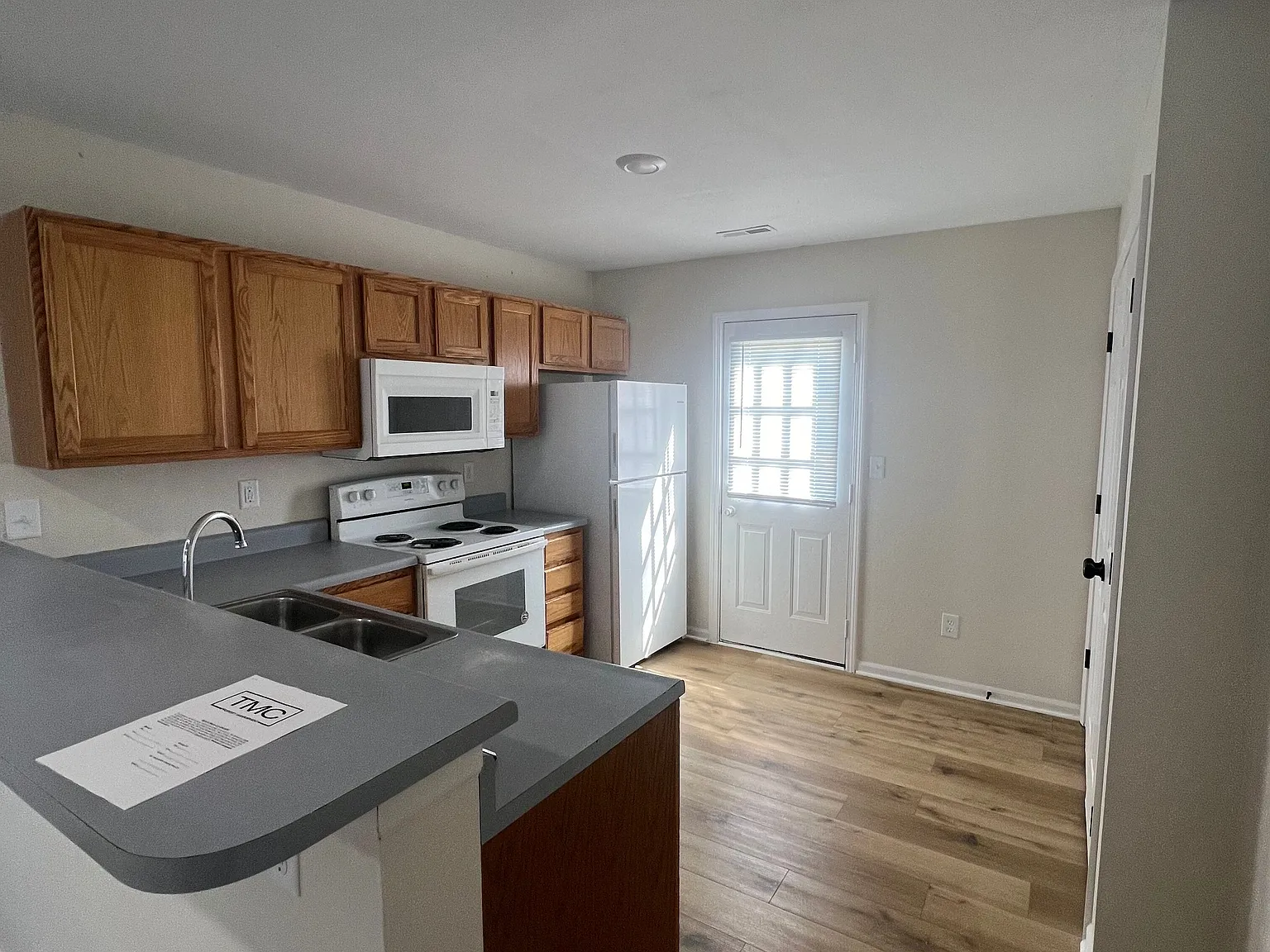4 bed, 1500 sqft, $1,450 — Photo 3