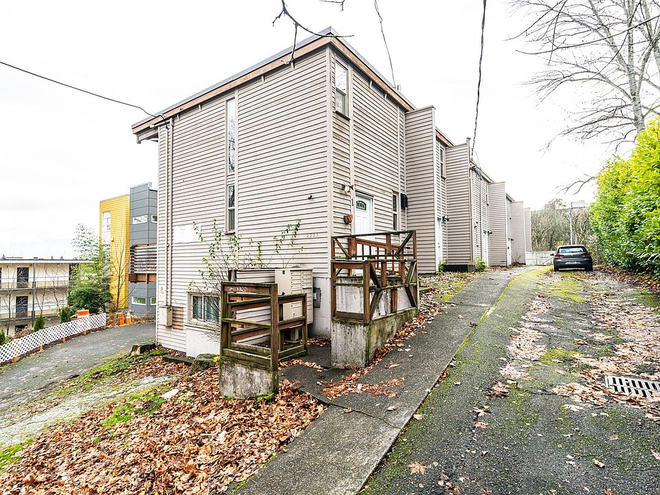 1st image of 2221 NE 46th St #6