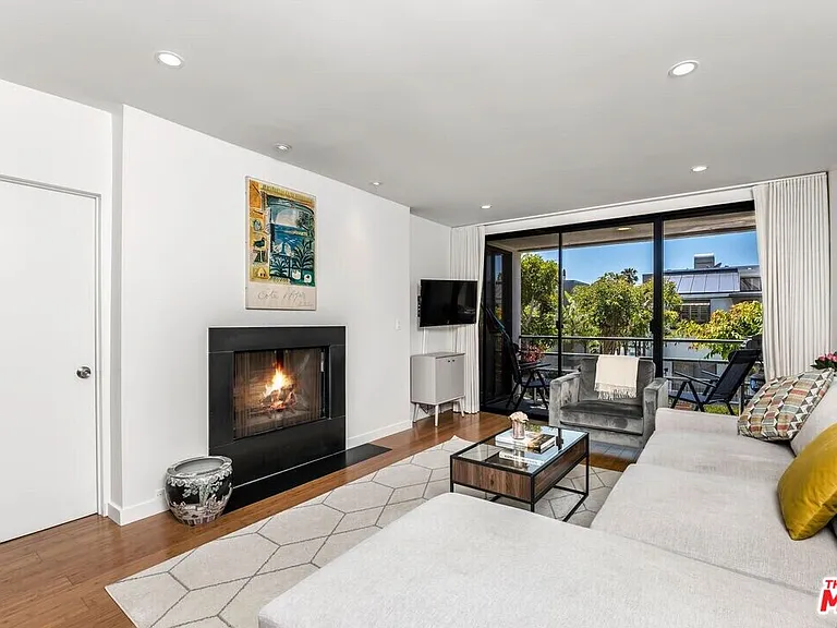 2960 Neilson Way #203 — Photo 6