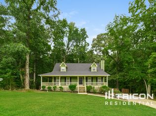 579 Stratford Dr, Douglasville, GA 30134
