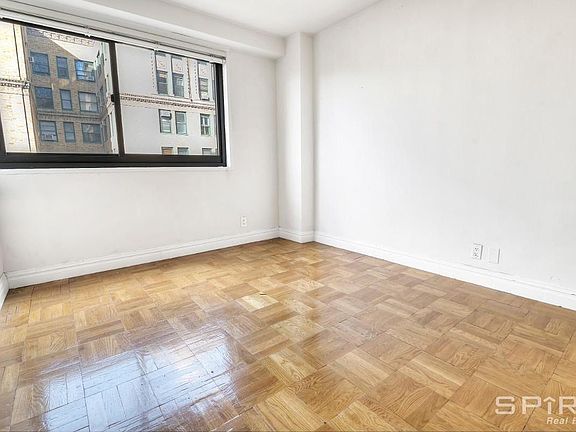 4th image of 330 W 45th St APT 11a