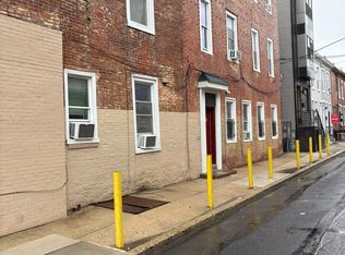 2130 S 5th St #1F, Philadelphia, PA 19148