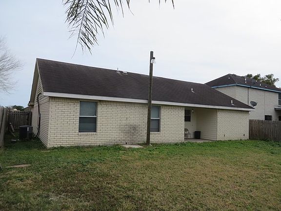 2nd image of 3117 N San Antonio Ave
