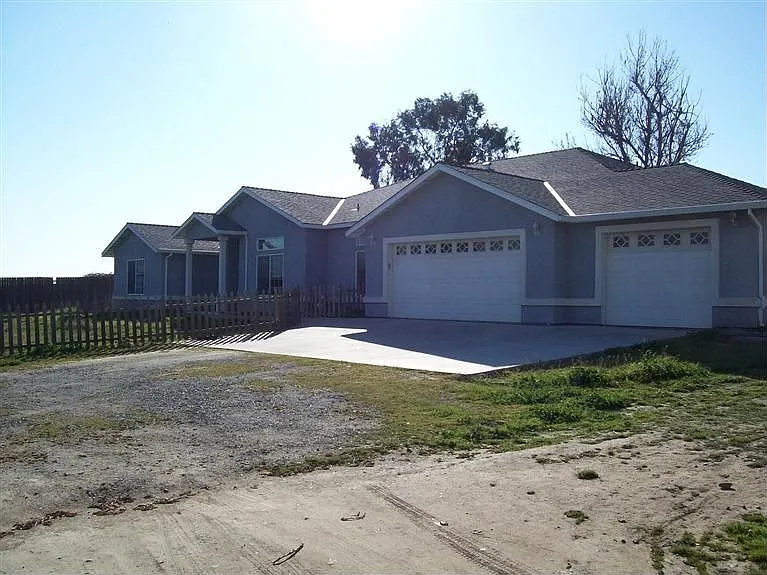 3618 Bentley Rd photo 1