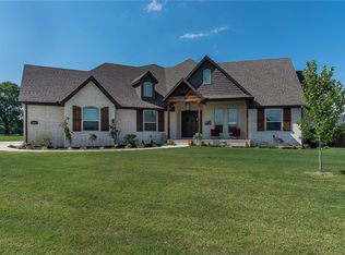 502 Waterfalls Ct, Farmington, AR 72730