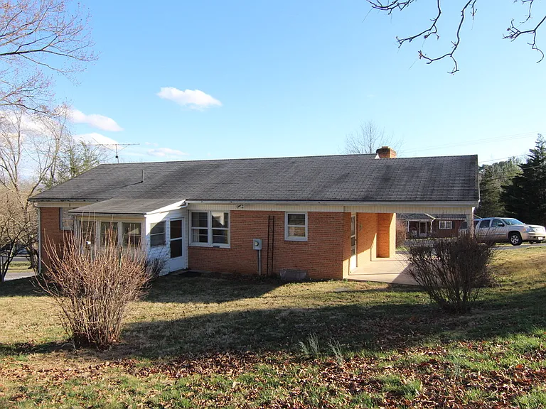 103 Maury Mill Rd — Photo 2