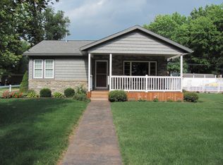1215 Elm St, Dover, OH