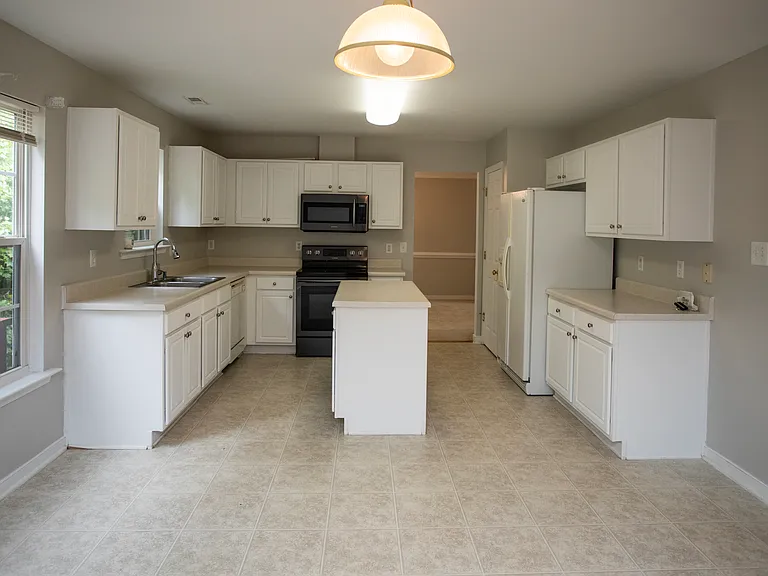 2918 Littlebury Dr — Photo 5