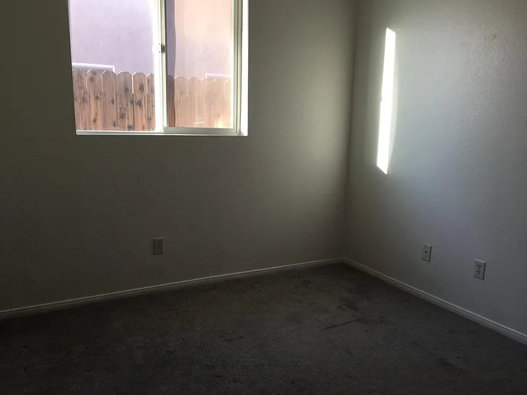 10453 Tamarisk Ave — Photo 3