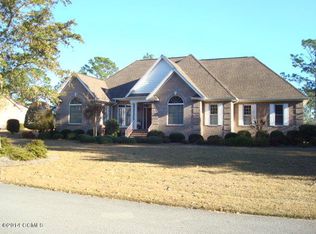 111 Fairway Ln, Cape Carteret, NC 28584