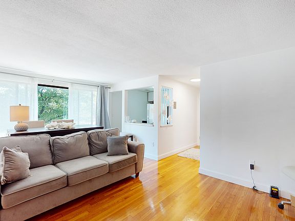 2nd image of 189 W Wyoming Ave #24