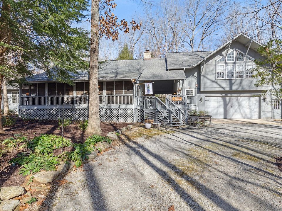 1st image of 951 Winterberry Dr