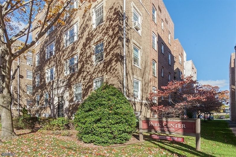 1st image of 55 Park Ave Unit 32