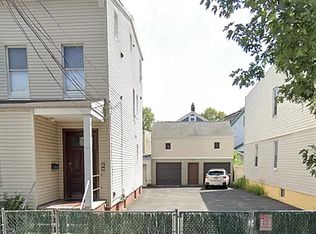 8048 90th Ave, Woodhaven, NY 11421