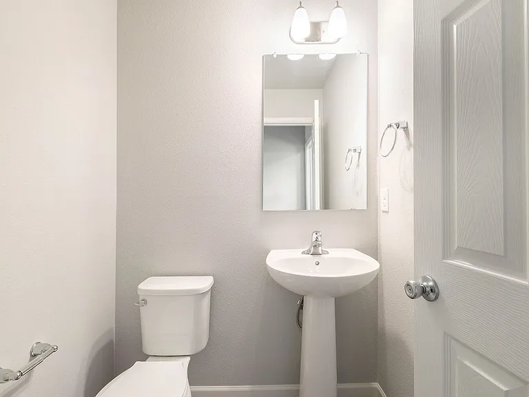 120 Iris Ct — Photo 12