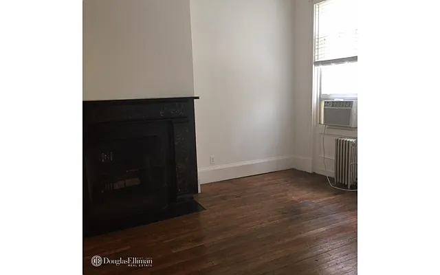 Rented by Douglas Elliman | media 28