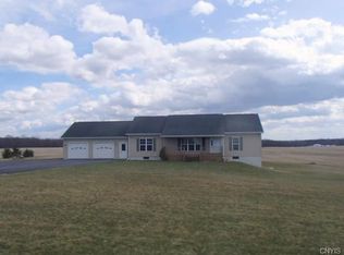 692 Connors Rd, Cayuga, NY 13034