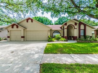 910 Daphne Dr, Brandon, FL 33510