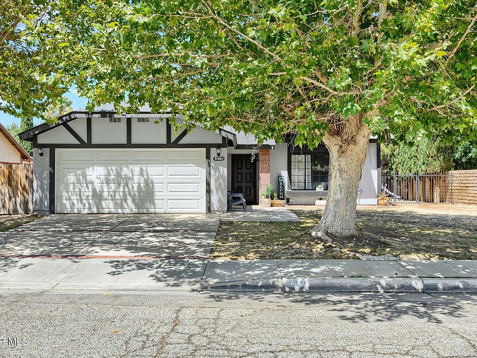 1st image of 37947 Janus Dr