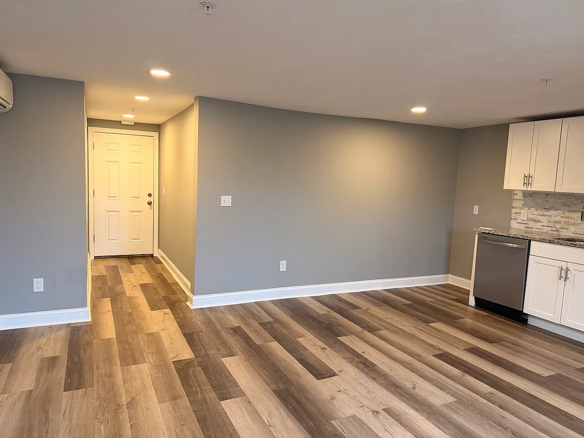 Kitchen angle 2. - 252 Main St #2