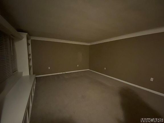 4th image of 2596 Sharon Rose Dr