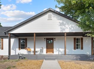 611 S Cowgill St, Carl Junction, MO 64834