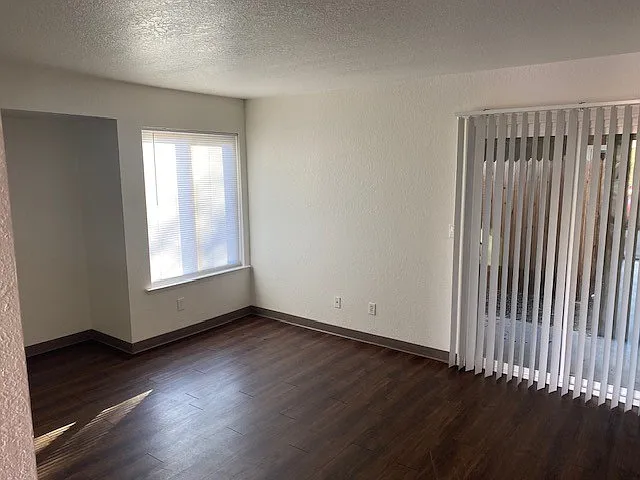 Orchard Village Apartments — Photo 24